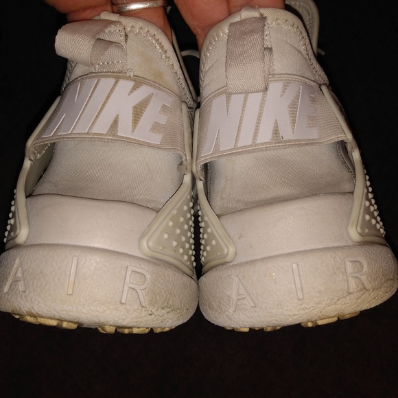 Nike - Picture 2 of 4